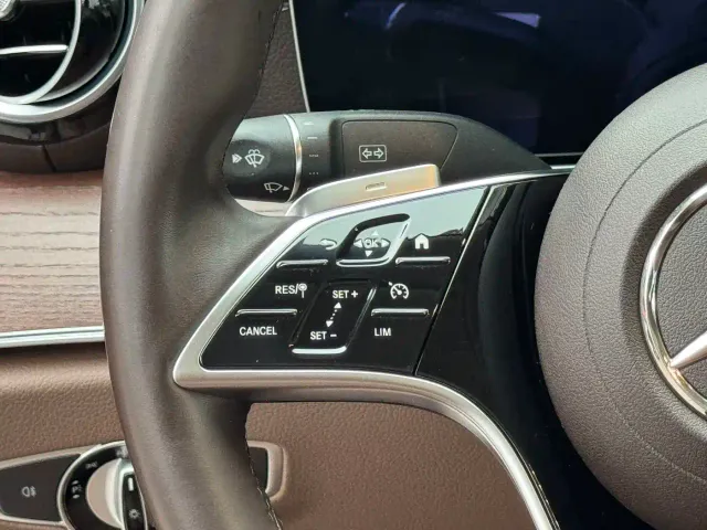 Mercedes-Benz Mercedes-Benz E-Class 2021 E 300 L Fashion — Фото автомобиля 12