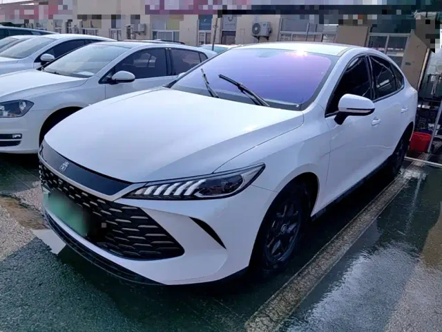 Фотография автомобиля — BYD Qin PLUS