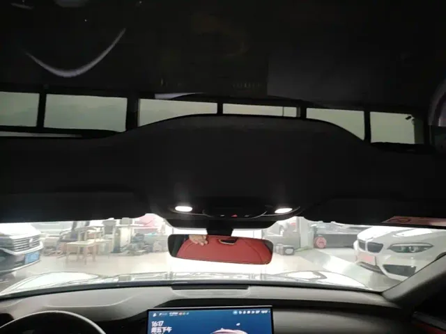 Xiaomi SU7 — Фото автомобиля 17