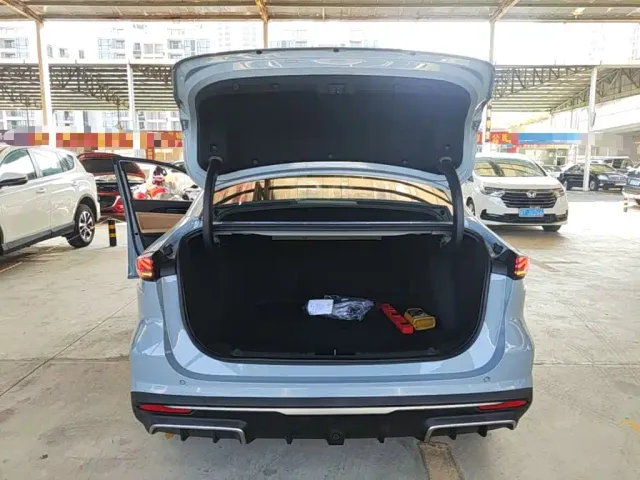 Geely Galaxy L6 — Фото автомобиля 18