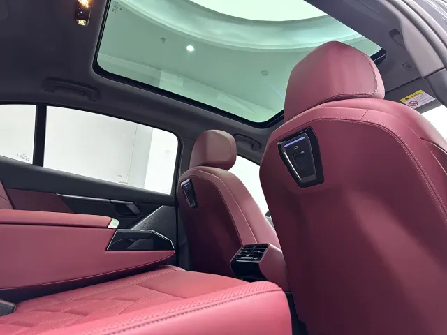 BMW 5 Series — Фото автомобиля 12