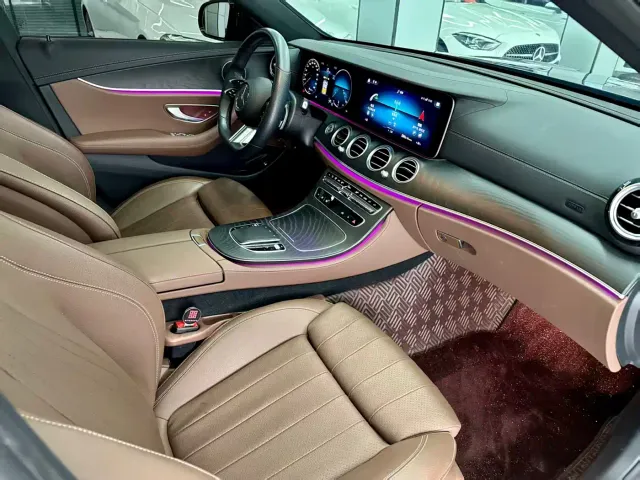 Mercedes-Benz E-Class — Фото автомобиля 5