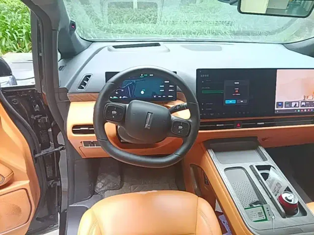 Wey Alpine — Фото автомобиля 10