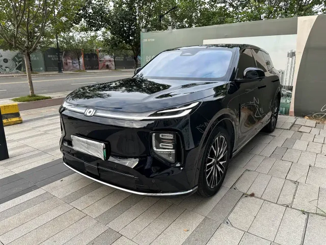 Фотография автомобиля — Changan Qiyuan Q07