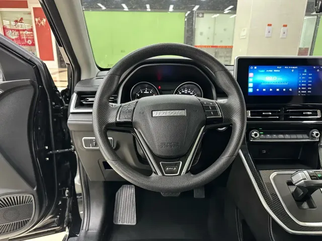 Haval M6 — Фото автомобиля 14
