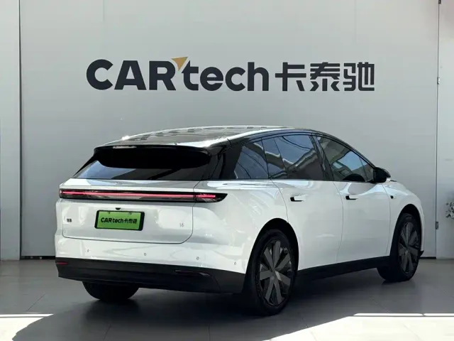 Li Auto i6 — Фото автомобиля 4