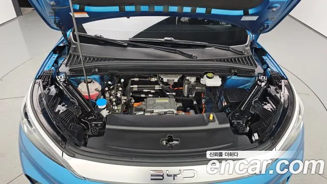 BYD Atto 3 — Фото автомобиля 9