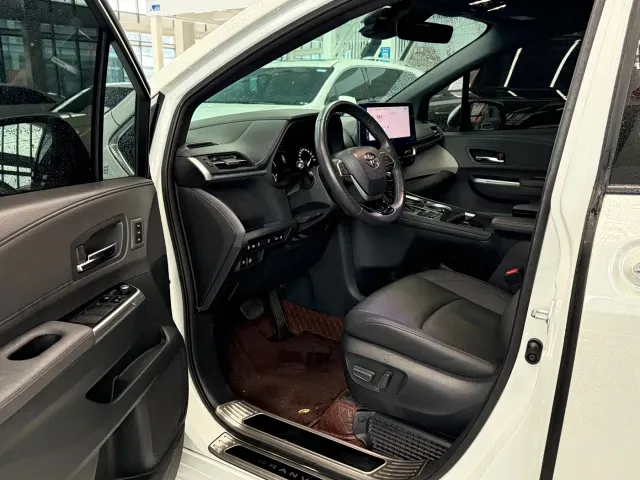 Toyota Granvia — Фото автомобиля 7