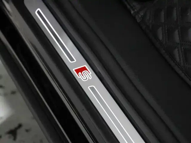 Audi Q7 — Фото автомобиля 18
