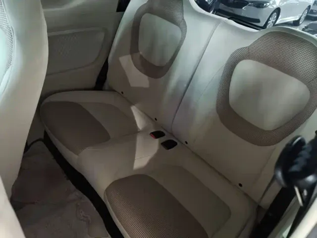 Wuling Hongguang Mini EV — Фото автомобиля 16
