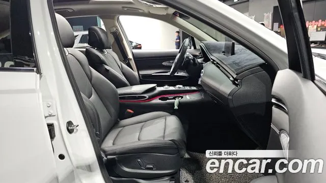 Genesis GV70 2.5T Бензин 2WD — Фото автомобиля 12