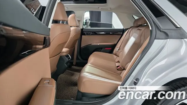 Hyundai Grandeur Grandeur (GN7) 2.5 Бензин 2WD — Фото автомобиля 12