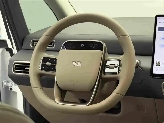 Li Auto MEGA — Фото автомобиля 13
