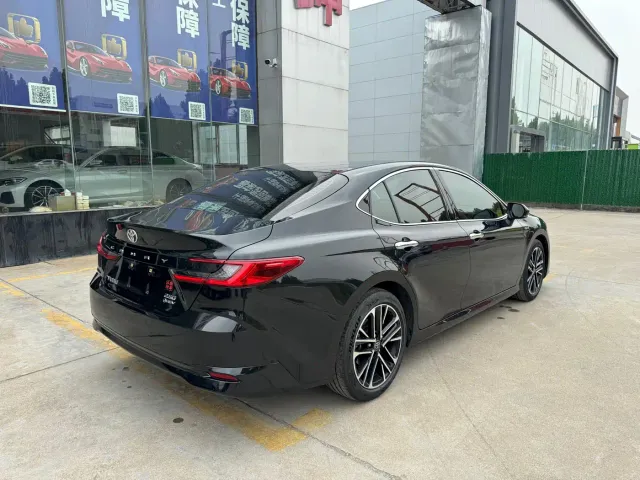 Toyota Camry — Фото автомобиля 16