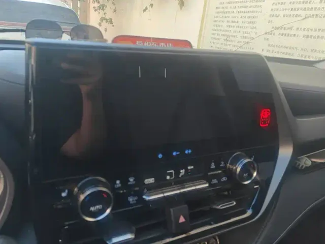 Toyota Highlander — Фото автомобиля 13