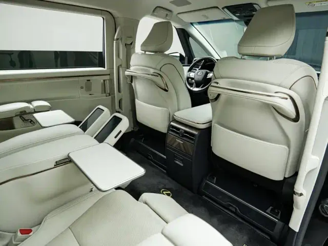 Lexus LM — Фото автомобиля 25