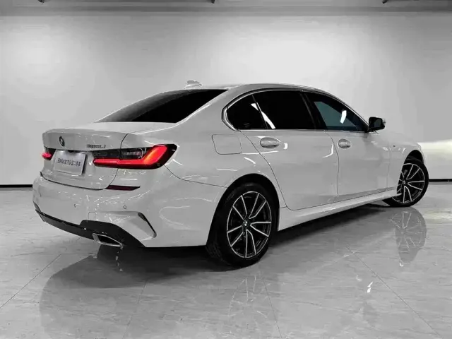 BMW BMW 3 Series 2022 320Li M Sport Package — Фото автомобиля 4