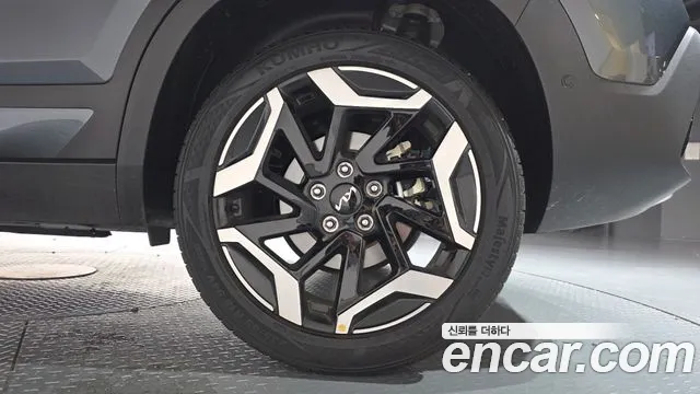 Kia Seltos Бензин 1.6 турбо 2WD — Фото автомобиля 18