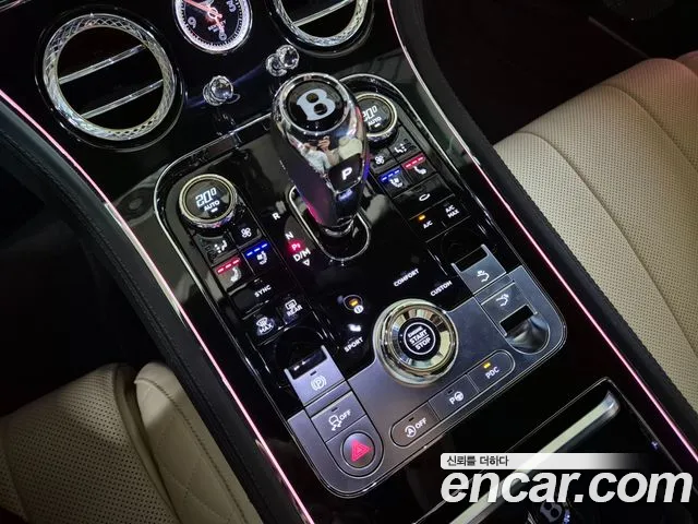 Bentley Continental — Фото автомобиля 14