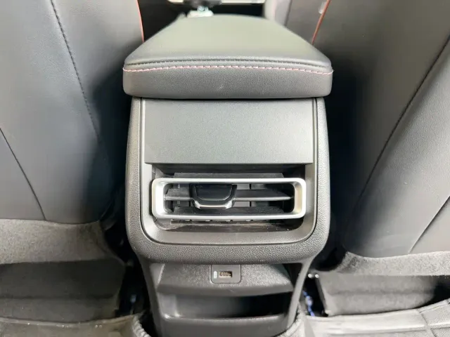Changan Eado — Фото автомобиля 12
