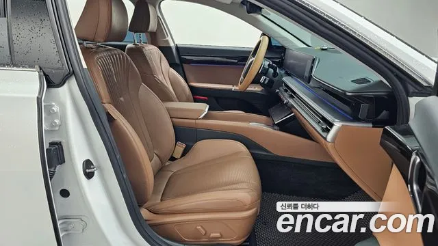 Hyundai Grandeur Grandeur (GN7) 2.5 Бензин 2WD — Фото автомобиля 11