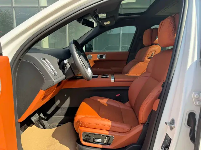 Li Auto L7 — Фото автомобиля 6