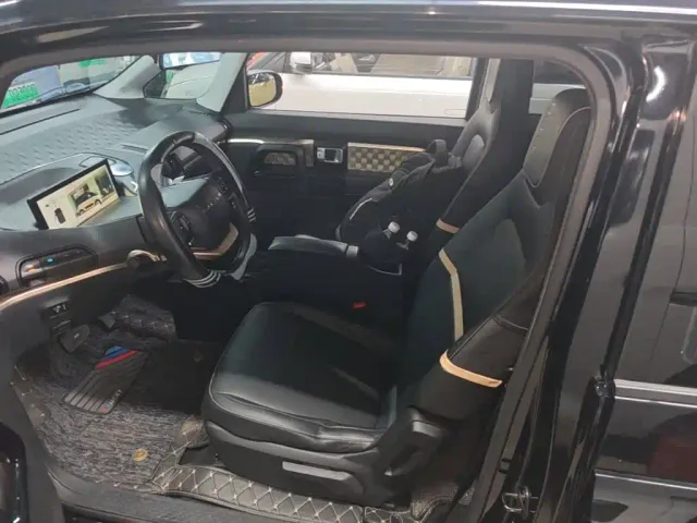 Baojun KiWi EV — Фото автомобиля 14