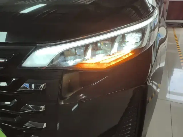 GAC Trumpchi M6 — Фото автомобиля 23