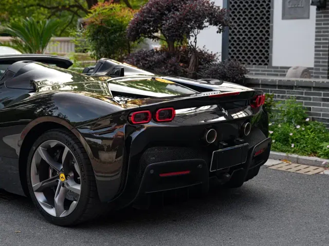 Ferrari SF90 — Фото автомобиля 4
