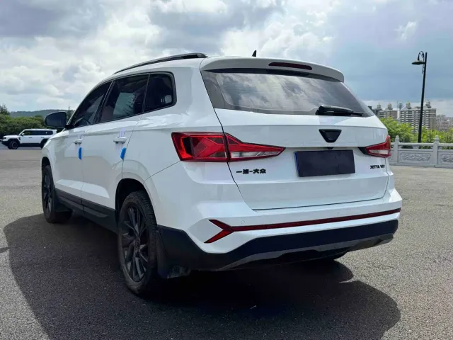 Jetta VS7 — Фото автомобиля 4