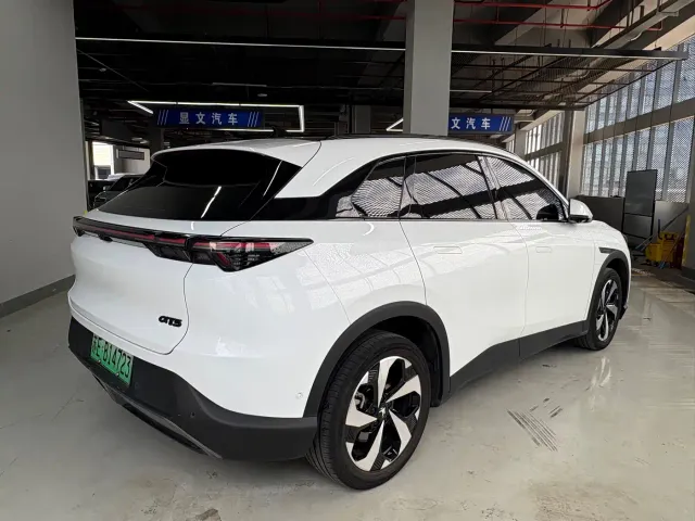 Arcfox Alpha T5 — Фото автомобиля 15
