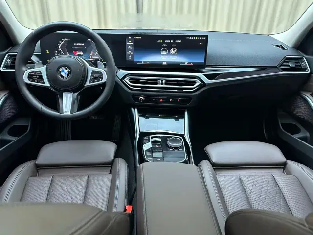 BMW 3 Series — Фото автомобиля 19
