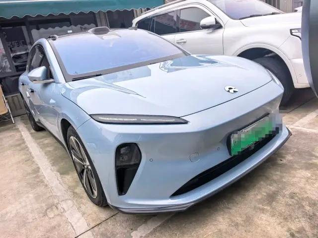 Nio ET5 Touring — Фото автомобиля 2