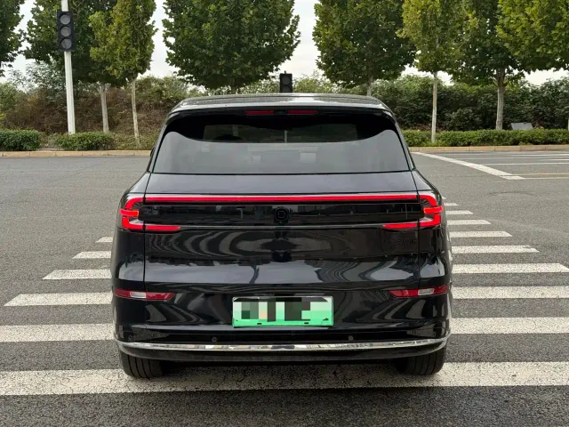 Changan Qiyuan Q07 — Фото автомобиля 8