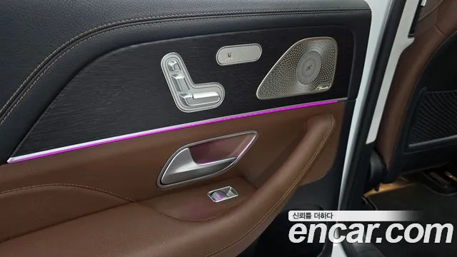 Mercedes-Benz GLE-Class — Фото автомобиля 19