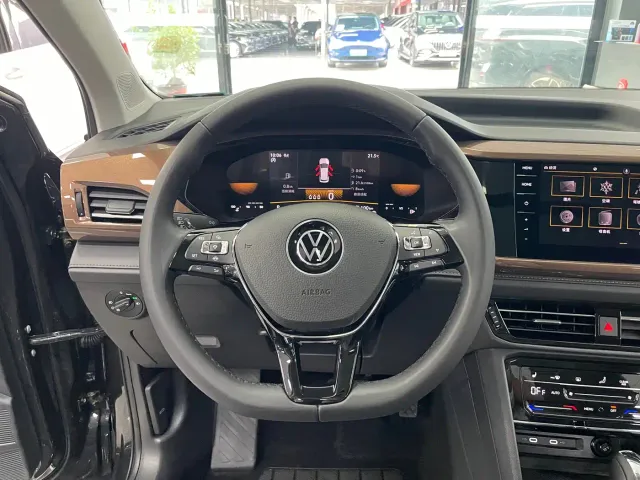 Volkswagen Tharu — Фото автомобиля 7