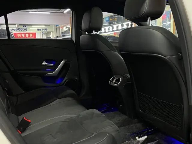Mercedes-Benz A-Class — Фото автомобиля 12