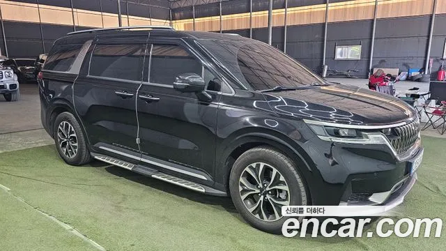 Kia Carnival Generation 4 — Фото автомобиля 5