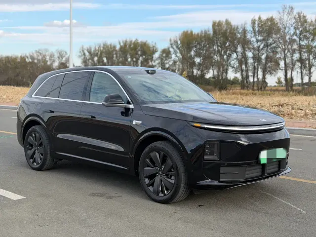 Li Auto L6 — Фото автомобиля 3