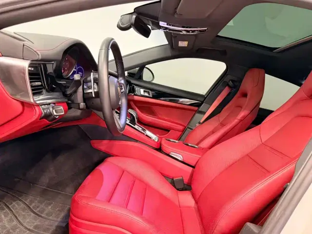 Porsche Panamera — Фото автомобиля 22