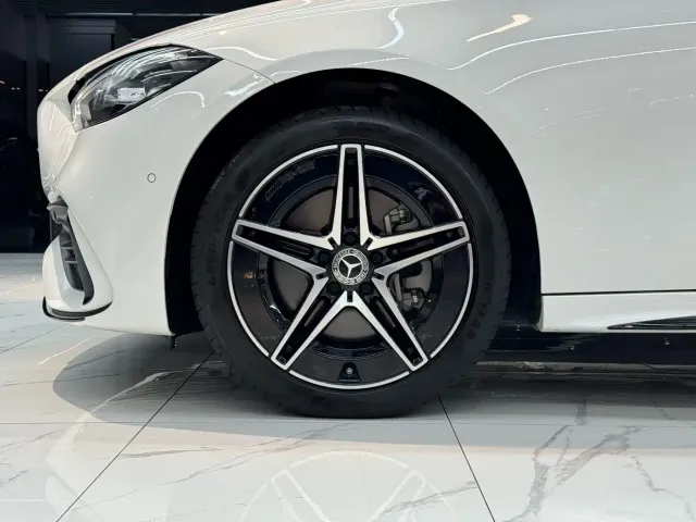 Mercedes-Benz C-Class — Фото автомобиля 16