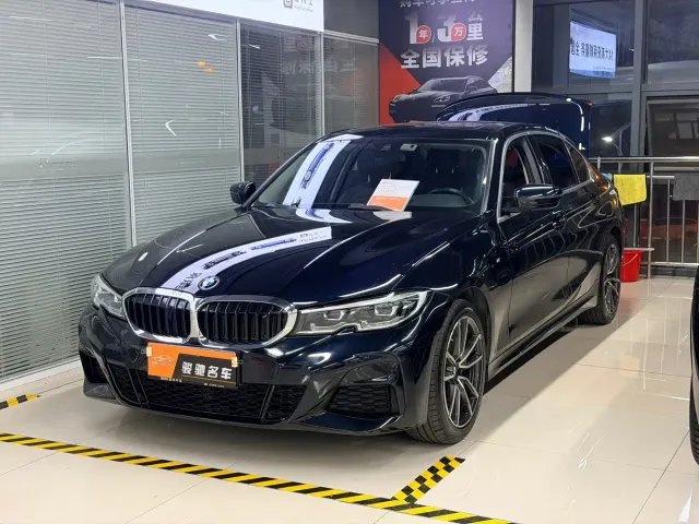 Фотография автомобиля — BMW 3 Series