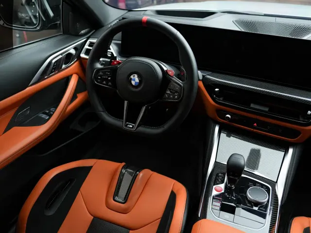 BMW M4 — Фото автомобиля 8