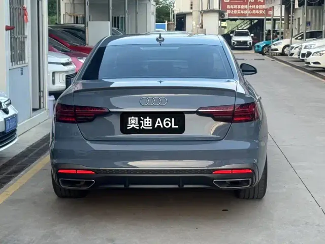 Audi A4L — Фото автомобиля 4