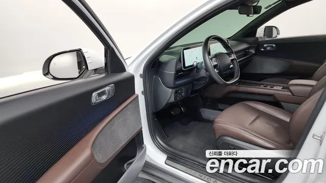Hyundai Ioniq 6 — Фото автомобиля 15