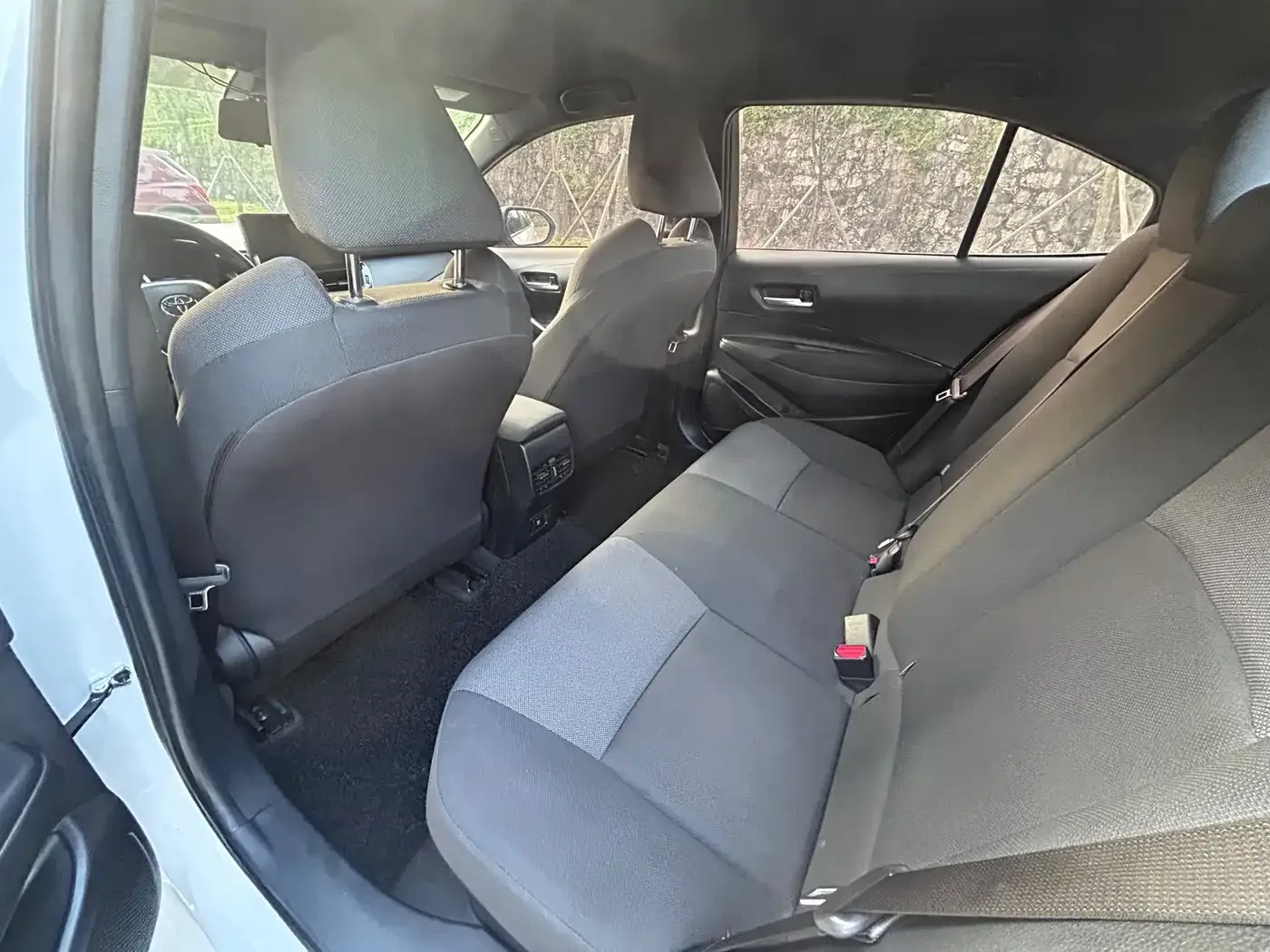 Toyota Levin 2022 Dual Engine 1.8H E-CVT Leading Edition — Фото автомобиля 6