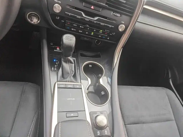 Lexus RX — Фото автомобиля 13