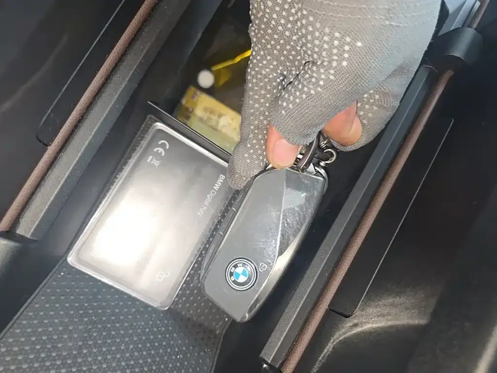 BMW BMW iX 2022 xDrive40 — Фото автомобиля 8