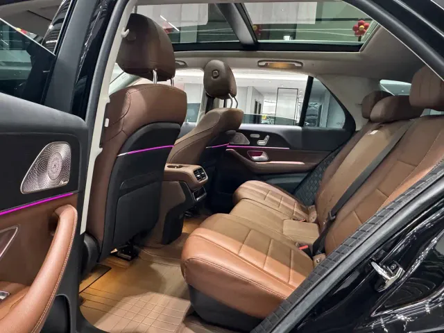 Mercedes-Benz GLE-Class — Фото автомобиля 17