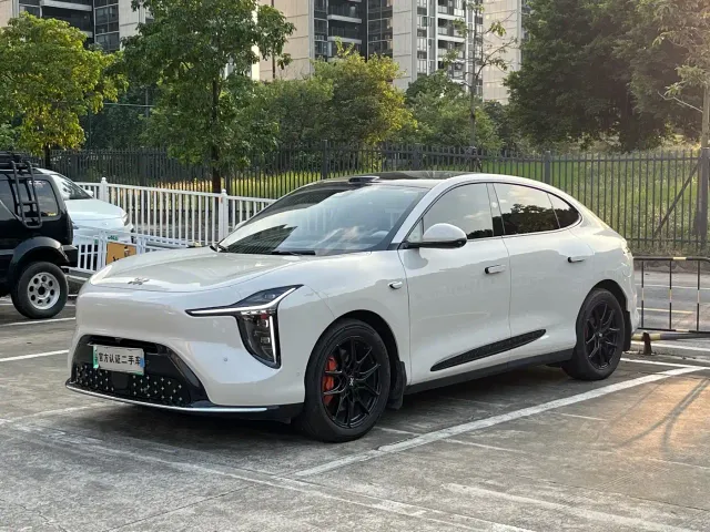 Фотография автомобиля — IM Motors LS6